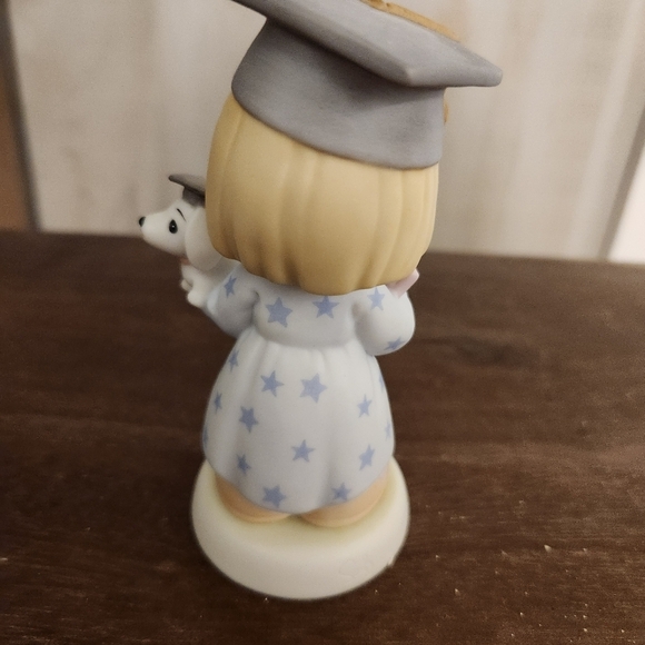 Precious Moments Graduation Figurine with Cap and Diploma - Picture 5 of 9